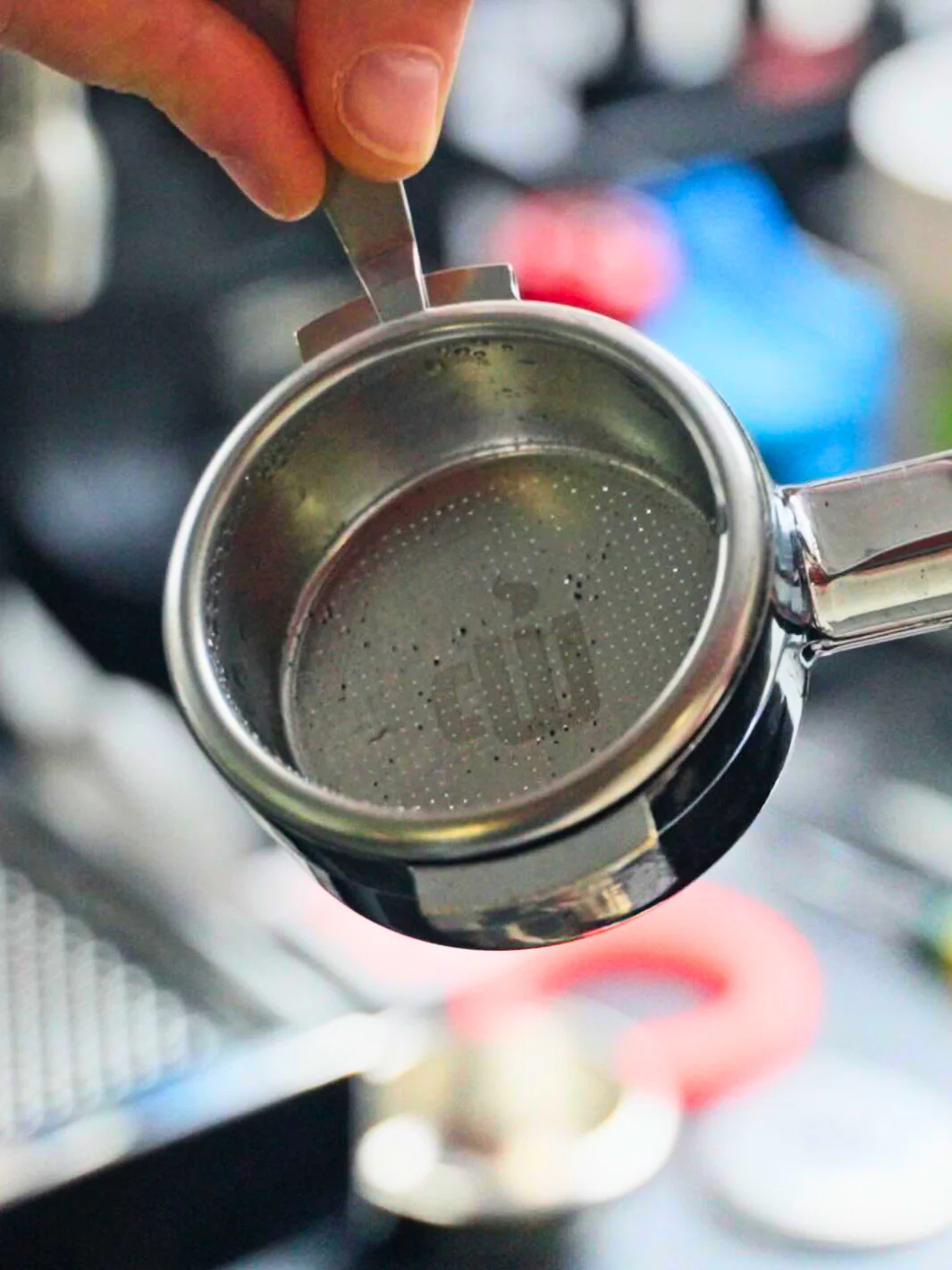 CAFFEWERKS Basket Buddy Portafilter Basket Removal Tool - Image 3