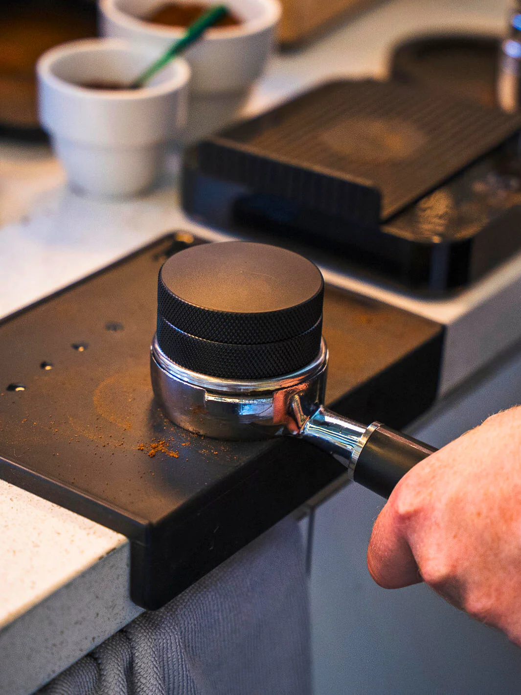 EIGHT OUNCE ESSENTIALS Flat Palm Espresso Tamper - Image 5