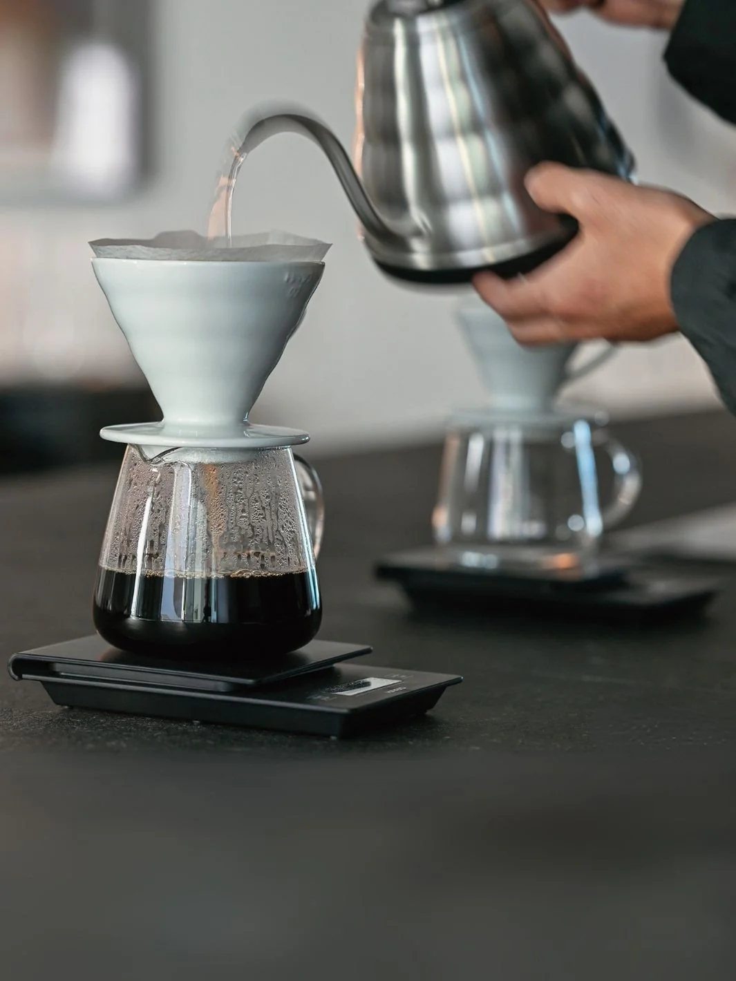 HARIO V60 Barista Server (600ml/20.29oz) (Clear) - Image 5