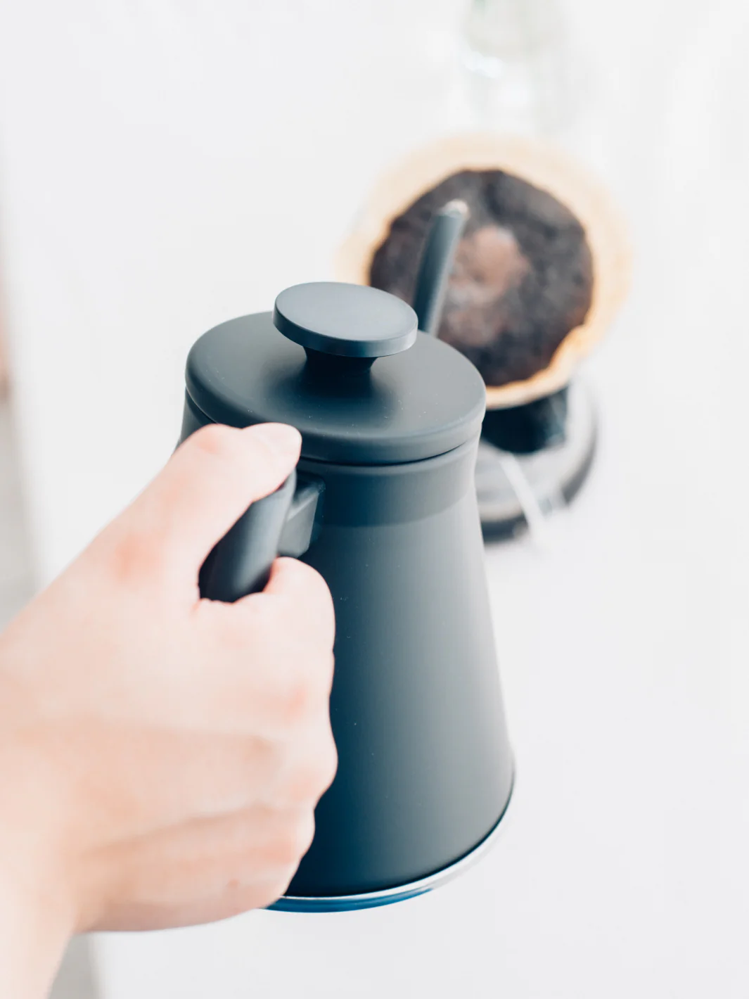 HARIO Fit Kettle (800ml/27oz) (Matte Black) - Image 4