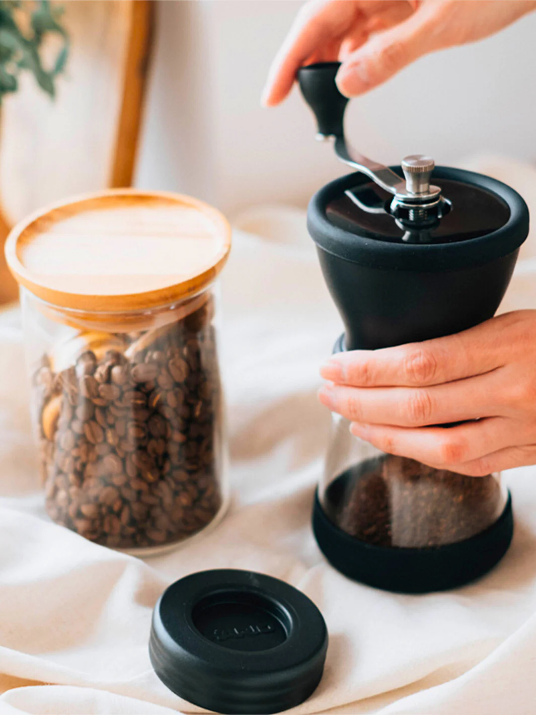 HARIO Skerton N Grinder - Image 5