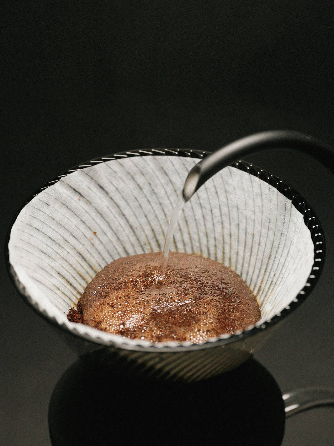 HARIO V60-02 NEO Dripper (Tritan) (Black) - Image 3