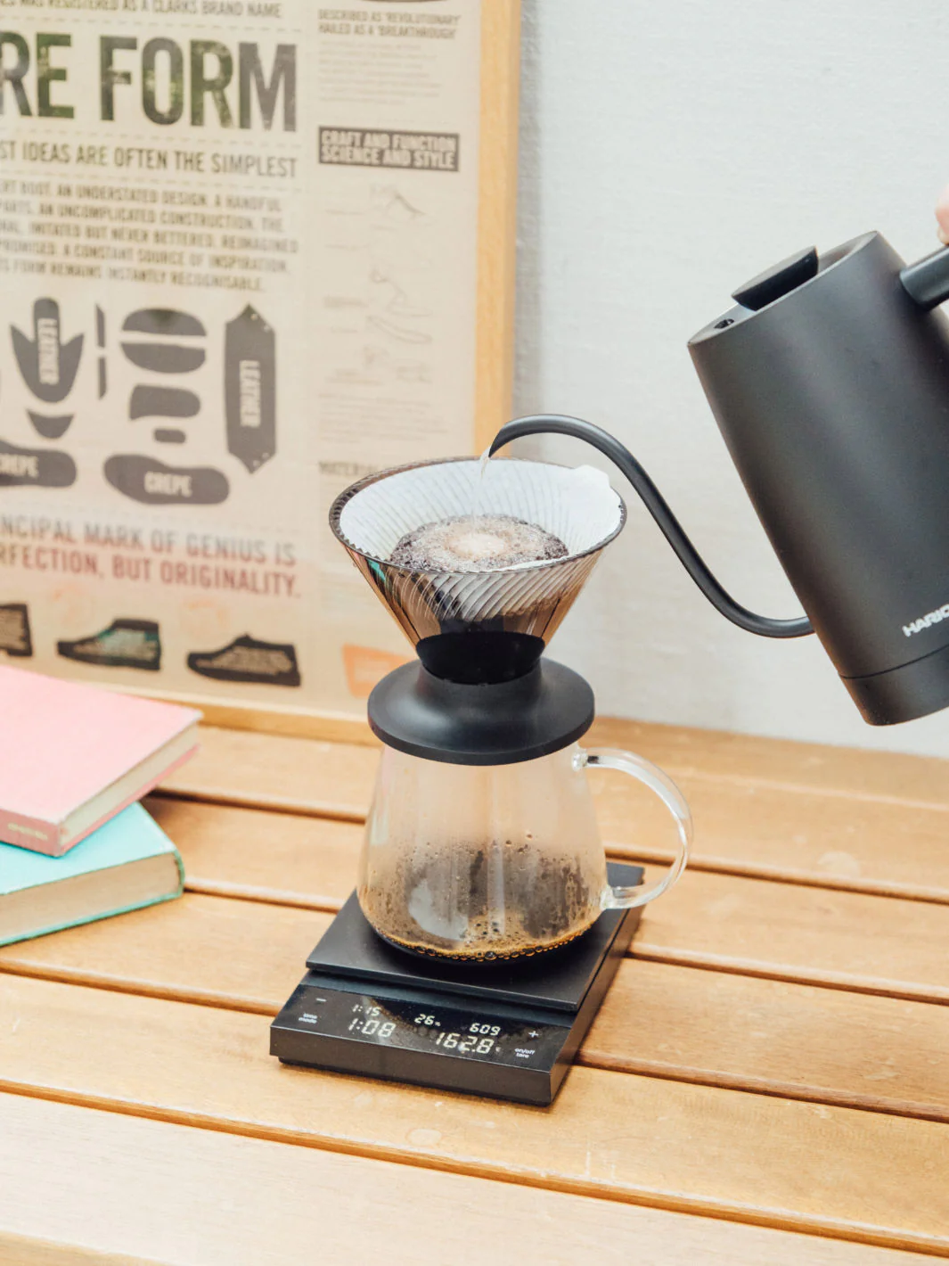 HARIO V60-02 NEO Dripper (Tritan) (Black) - Image 7