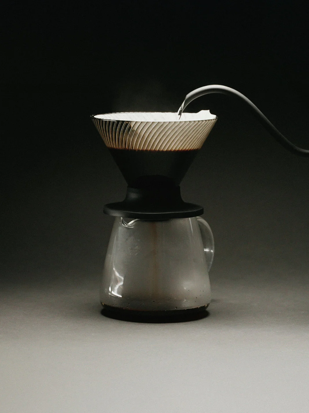 HARIO V60-02 NEO Dripper (Tritan) (Black) - Image 8