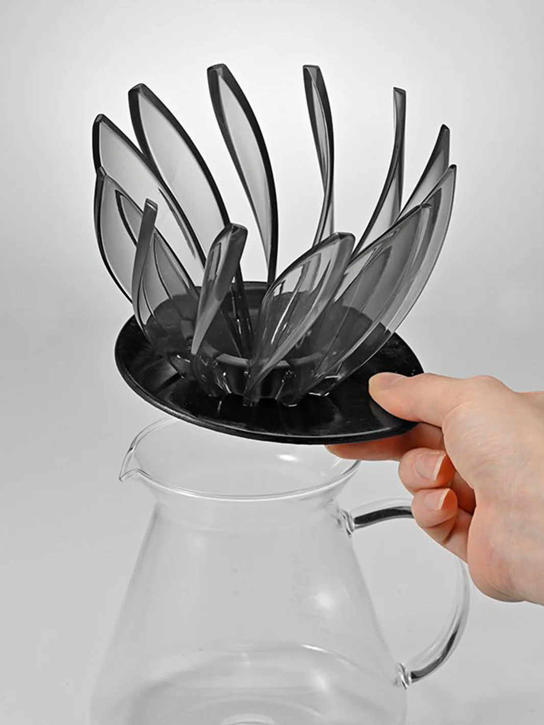 HARIO V60-02 Suiren Dripper - Image 6