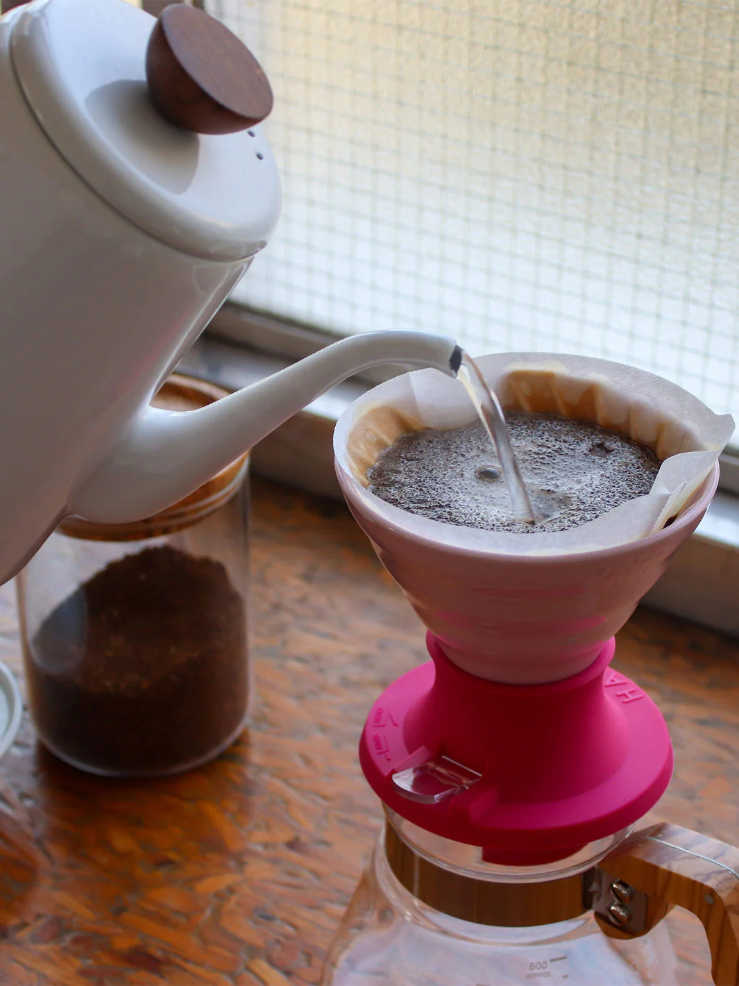 HARIO V60-02 SWITCH Immersion Dripper (200ml/6.76oz) (Ceramic) - Image 7