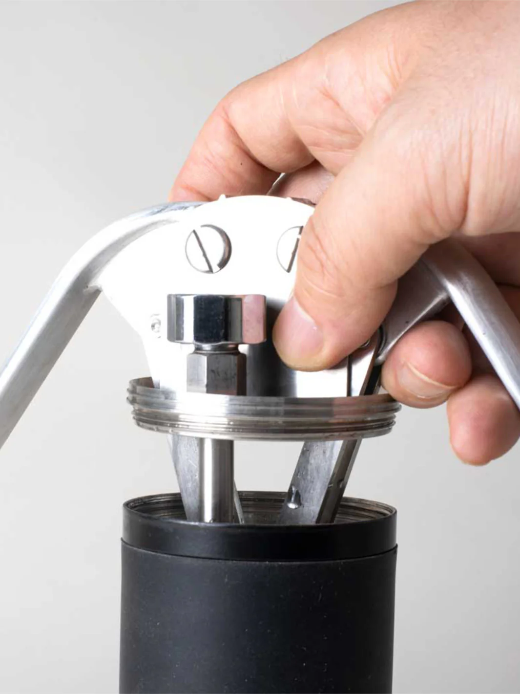 HUGH Leverpresso Pro Manual Espresso Maker (Silver-Black) (Lightly Used) - Image 5