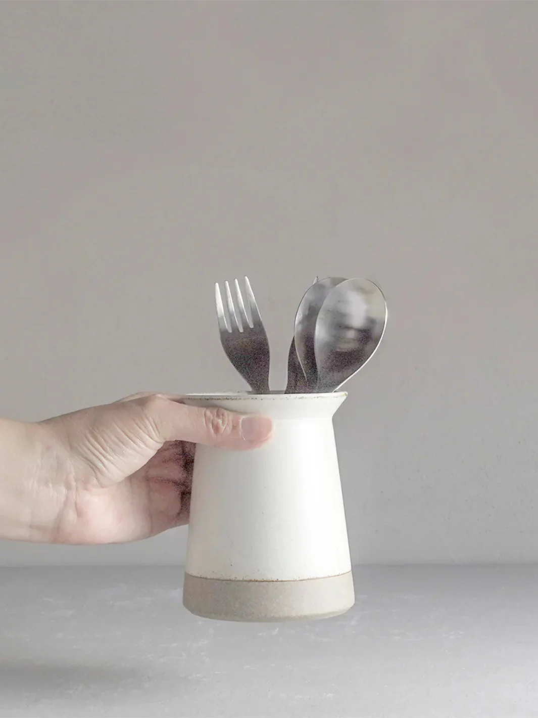 KINTO Ceramic Lab Cutlery Holder (60mm/2.3in) - Image 3