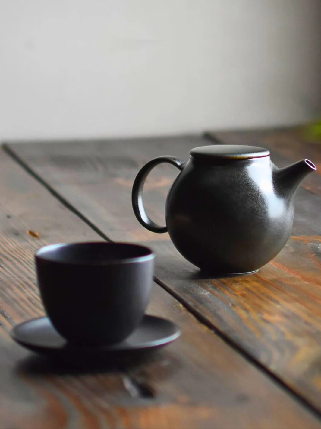 KINTO PEBBLE Teapot (500ml/17oz) - Image 4