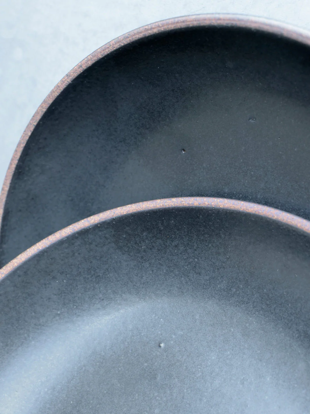 KINTO TERRA Deep Plate (⌀230mm/9in) - Image 4