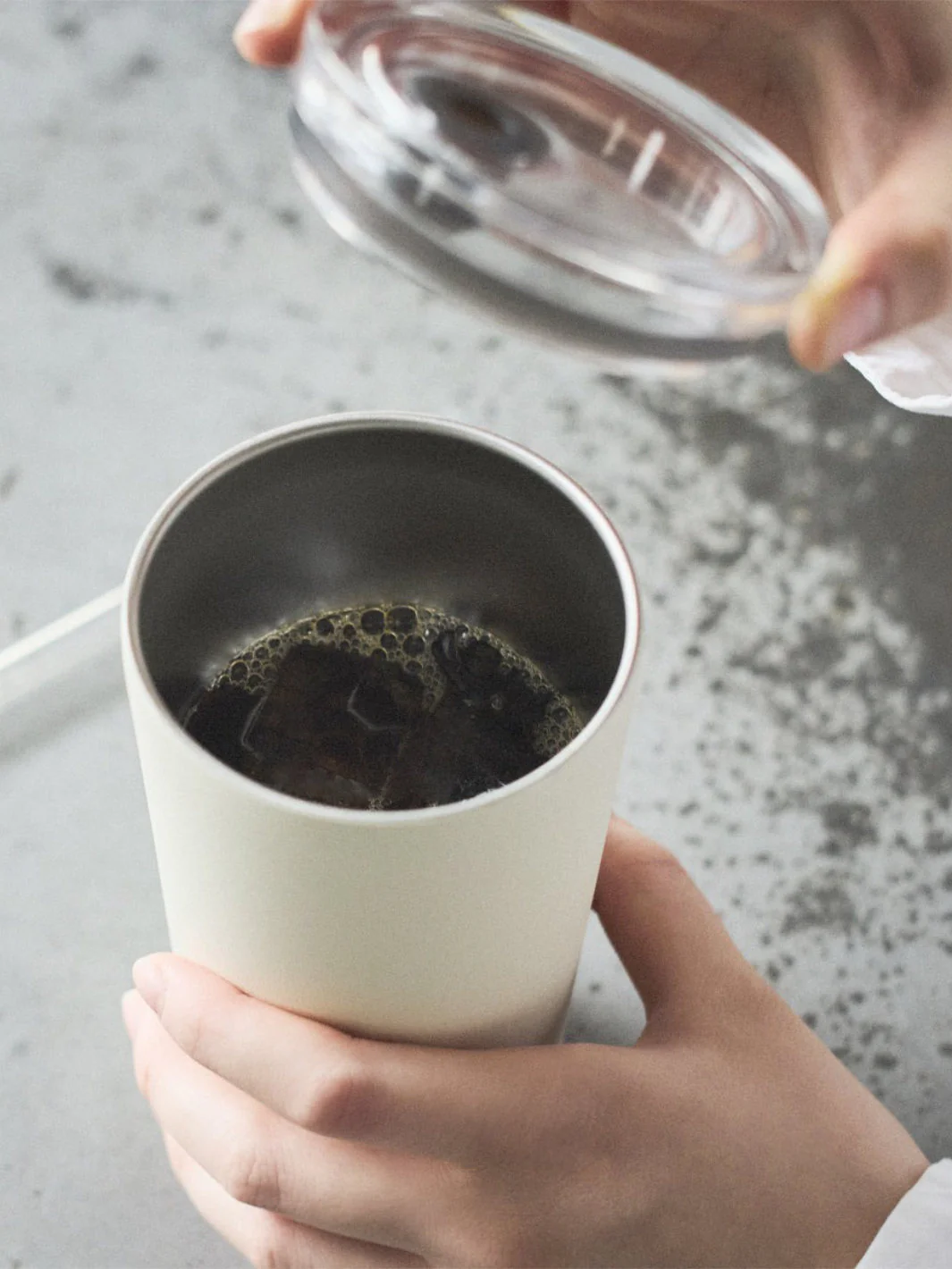 KINTO TO GO TUMBLER (with straw) (480ml/16oz) - Image 4