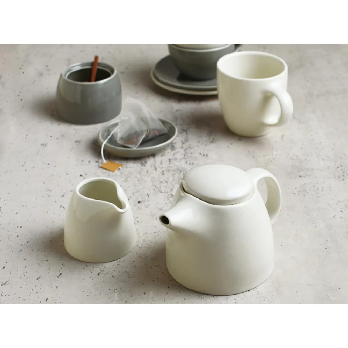 KINTO TOPO Teapot 400ml - Image 5