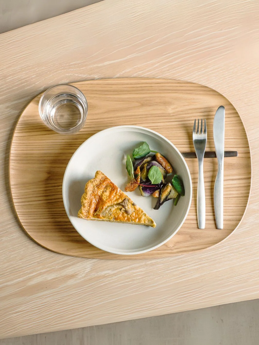 KINTO UNITEA Nonslip Tray (420x320mm/16.8x12.8in) - Image 2