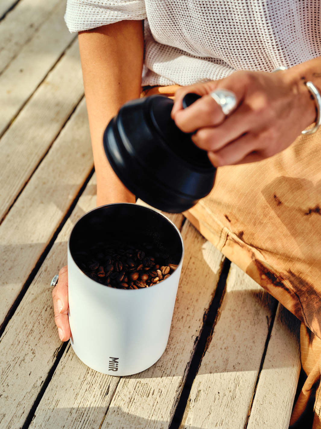 MiiR Airlock Coffee Canister (340g/12oz) - Image 11