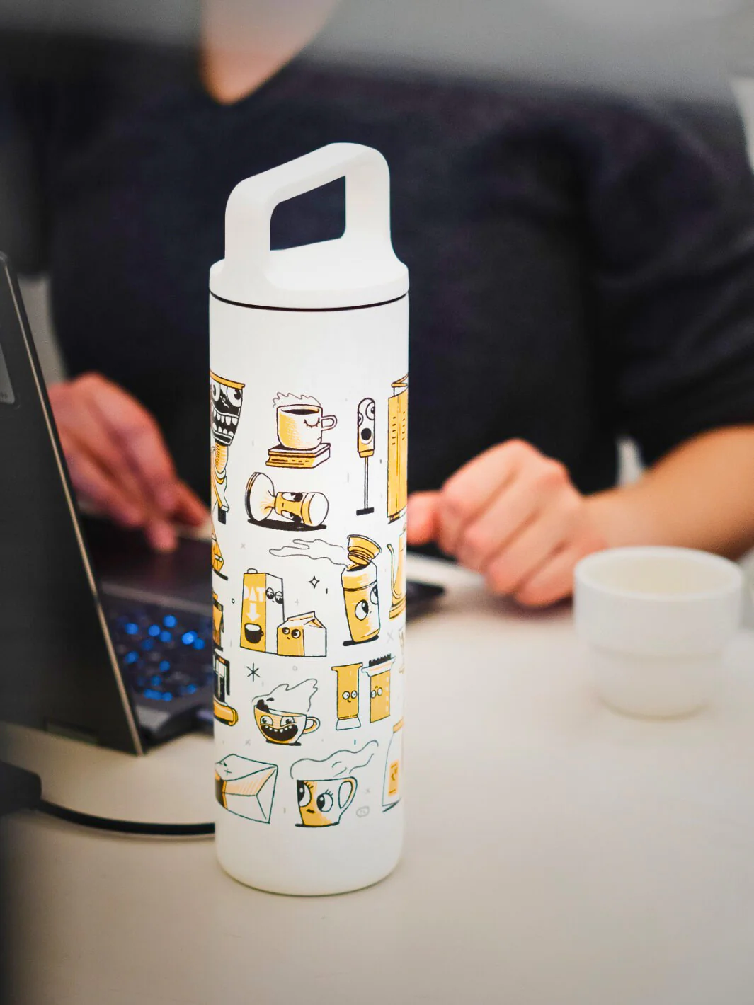MiiR "Eight Ounce/8oz Brew Crew" Wide Mouth Bottle (591ml/20oz) [Limited Edition] (White) - Image 5