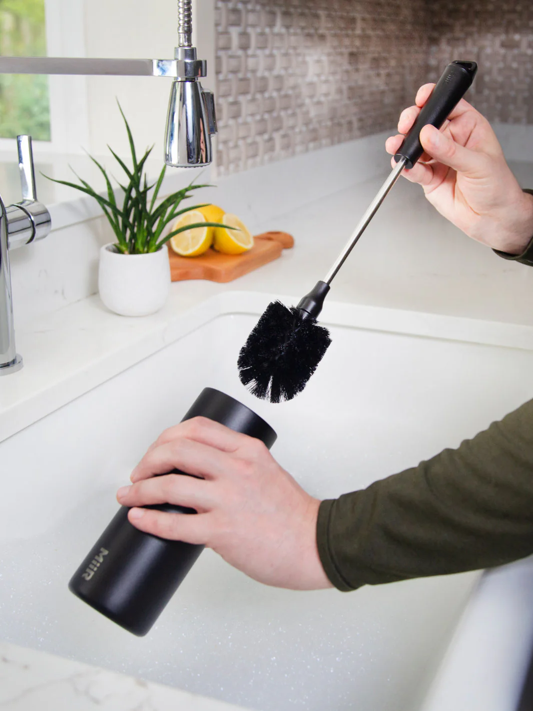 MiiR Essential Bottle Brush - Image 4