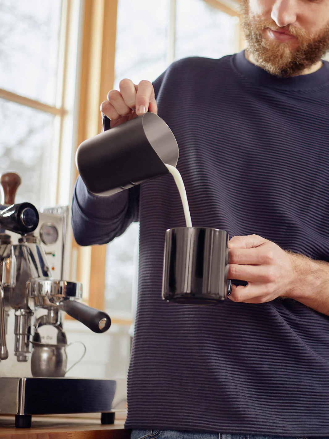 MiiR New Standard Milk Pitcher (355ml/12oz) - Image 8