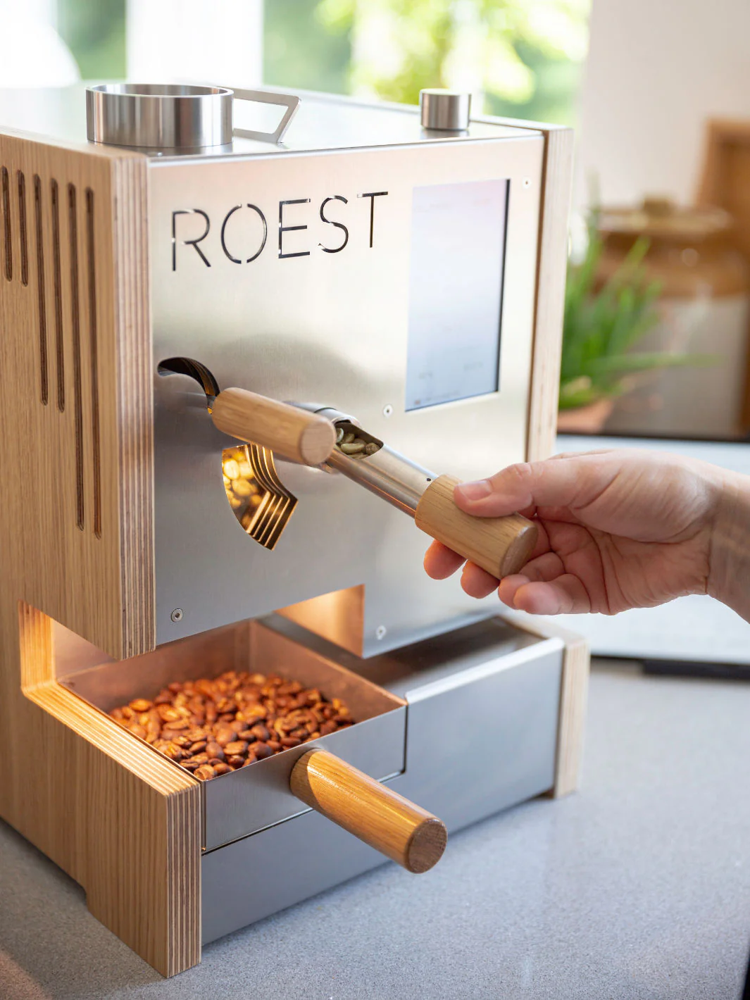 ROEST L100 Plus Coffee Roaster (120V) (w/ Pelican Case) - Image 24
